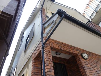 横浜市港南区Y様邸住宅塗り替え後5年点検画像