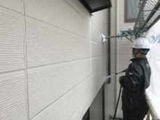 横浜市戸塚区H様邸外壁塗装前高圧洗浄作業