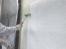 横浜市戸塚区I様邸ダイヤモンドコート外壁塗装施工中画像