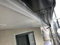 横浜市戸塚区I様邸付帯部塗装施工中画像