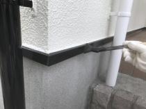 横浜市戸塚区I様邸水切り塗り替え中