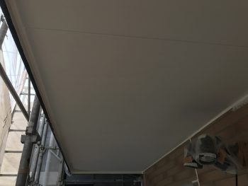横浜市栄区K様邸軒天塗り替え施工事例画像