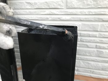 横浜市金沢区T様邸換気フード塗装上塗り２回目