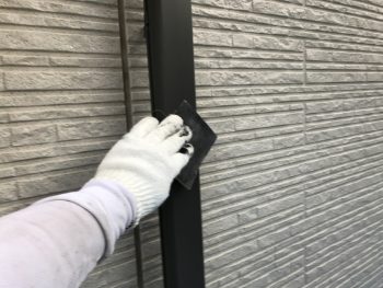 横浜市金沢区T様邸雨樋塗り替え事例