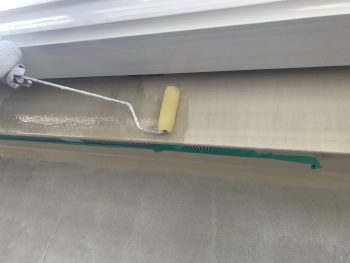 横浜市戸塚区M様邸破風塗装下塗り