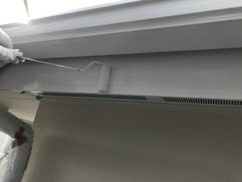 横浜市戸塚区M様邸破風塗装上塗り２回目