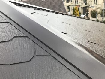 横浜市戸塚区M様邸屋根棟板金塗り替え完了