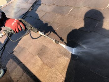 横浜市戸塚区M様邸インディフレッシュセラ外壁塗装前高圧洗浄作業