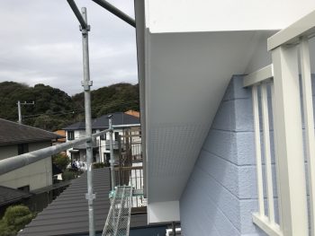 横浜市栄区O様邸軒天塗り替え後