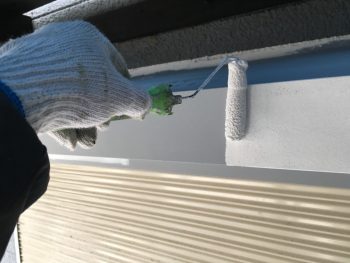 横浜市栄区O様邸シャッターボックス塗り替え施工事例画像