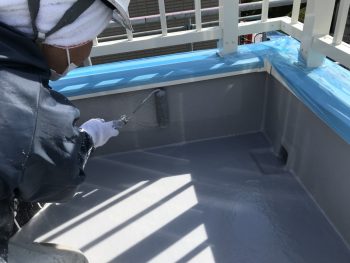 横浜市栄区O様邸屋上FRP防水保護塗装施工事例画像