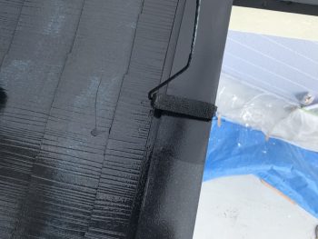 横浜市栄区O様邸屋根棟板金塗装施工事例画像