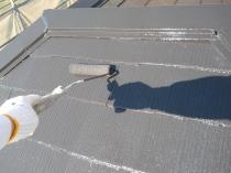 横浜市戸塚区H様邸屋根上塗り２回目　