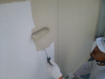 横浜市戸塚区I様邸外壁塗装上塗り１回目