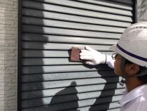 横浜市保土ヶ谷区N様邸雨戸塗装前ケレン　