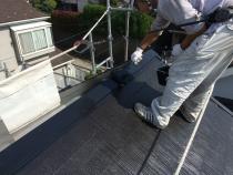 横浜市保土ヶ谷区N様邸棟板金塗装上塗り2回目