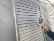 横浜市戸塚区P様邸雨戸錆止め塗装中