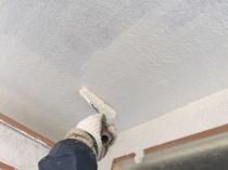 横浜市戸塚区P様邸軒天塗替え中