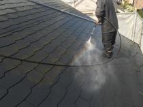 横浜市栄区K様邸ダイヤモンドコート外壁塗装施工前高圧洗浄作業