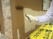 横浜市戸塚区K様邸外壁塗装ダイヤモンドコート施工中