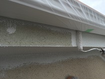 横浜市戸塚区K様邸破風塗装ダイヤモンドコート施工中