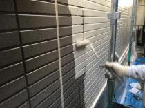 横浜市保土ヶ谷区F様邸外壁上塗り１回目