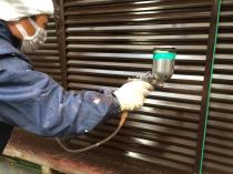 横浜市泉区I様邸雨戸塗装上塗り2回目