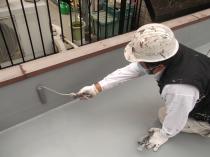 横浜市南区Fビル屋上防水工事上塗り２回目　