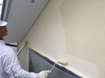 横浜市港南区Y様邸住宅塗り替え上塗り２回目　