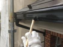 横浜市港南区Y様邸雨樋塗替え上塗り１回目