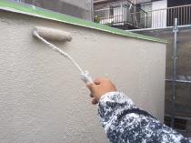 横浜市金沢区O様邸外壁上塗り塗装パーフェクトトップ２回目施工中