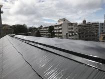 横浜市中区M様邸サーモアイ4F屋根棟板金塗装施工事例画像