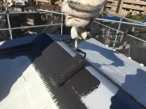 横浜市戸塚区A様邸棟板金上塗り1回目