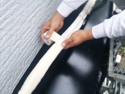エアコン冷媒管テープ巻き戻し