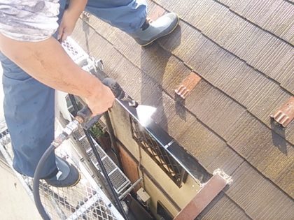 雨樋高圧洗浄作業