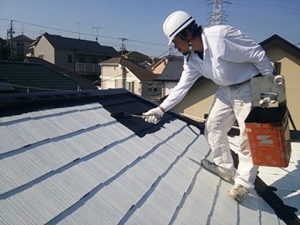 屋根塗装下塗り作業