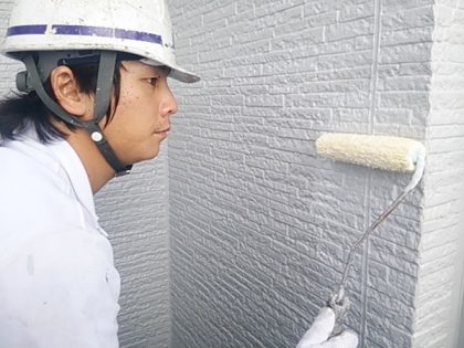 外壁塗装塗り替え作業中