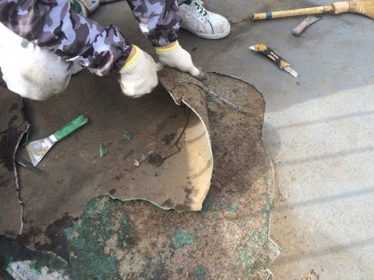 防水層撤去作業