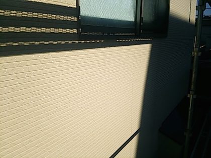 ダイヤモンドコートによる塗装後の住宅の壁面