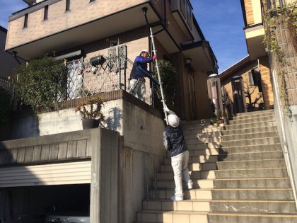 横浜市金沢区外壁塗装の為の足場の設置工事