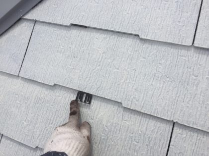 屋根タスペーサー挿入作業