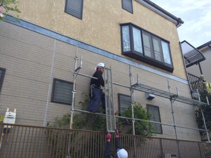 横浜市外壁塗装リフォーム足場組立て作業