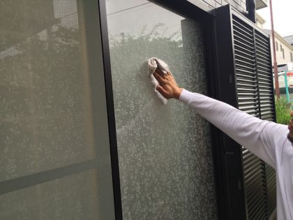 完了後窓清掃作業