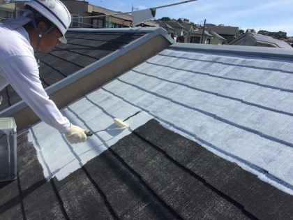 屋根塗装下塗り