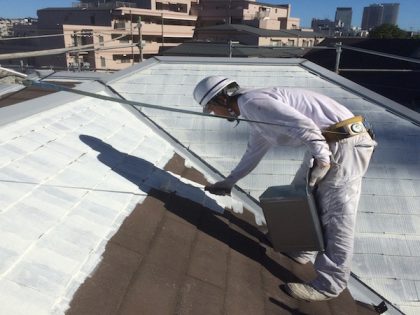 屋根塗装下塗り