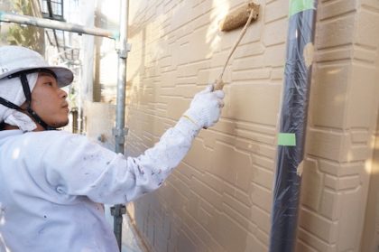 外壁上塗り2回目