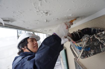 横浜市金沢区K様邸外壁塗装工事ケレン作業