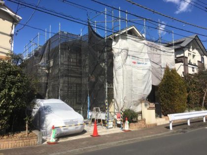 横浜市　泉区　外壁塗装　足場