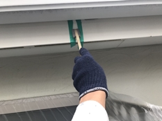 横浜市戸塚区Y様邸破風塗り替え前シール打ち替え