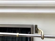 横浜市戸塚区Y様邸破風塗り替え完了画像